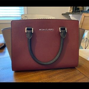 Michael Kors Selma Bag